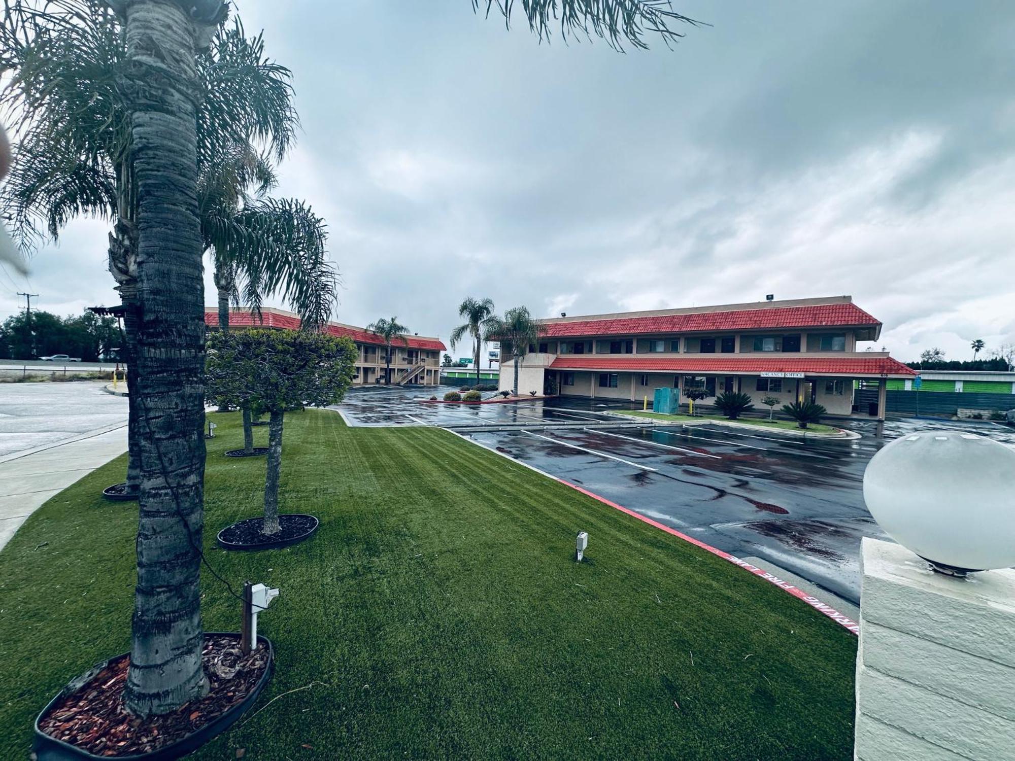 Americas Best Value Inn Calimesa Extérieur photo
